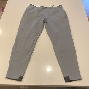 KUHL SPEKTER Jogger Size Large Long (also have matching hoodie)